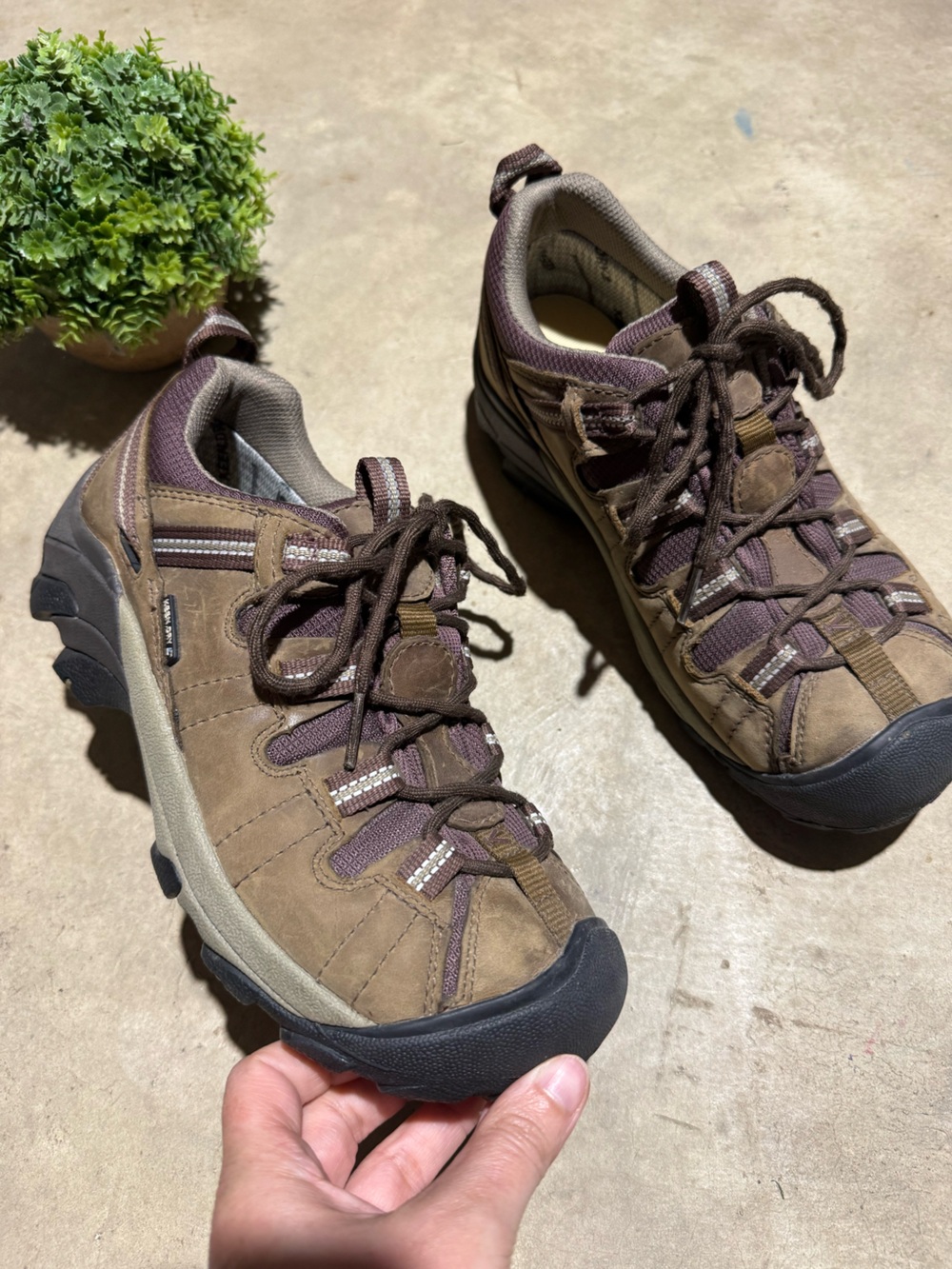 Keen Targhee II Waterproof Hiking Shoes Women Size 7 Camping Outdoor Purple